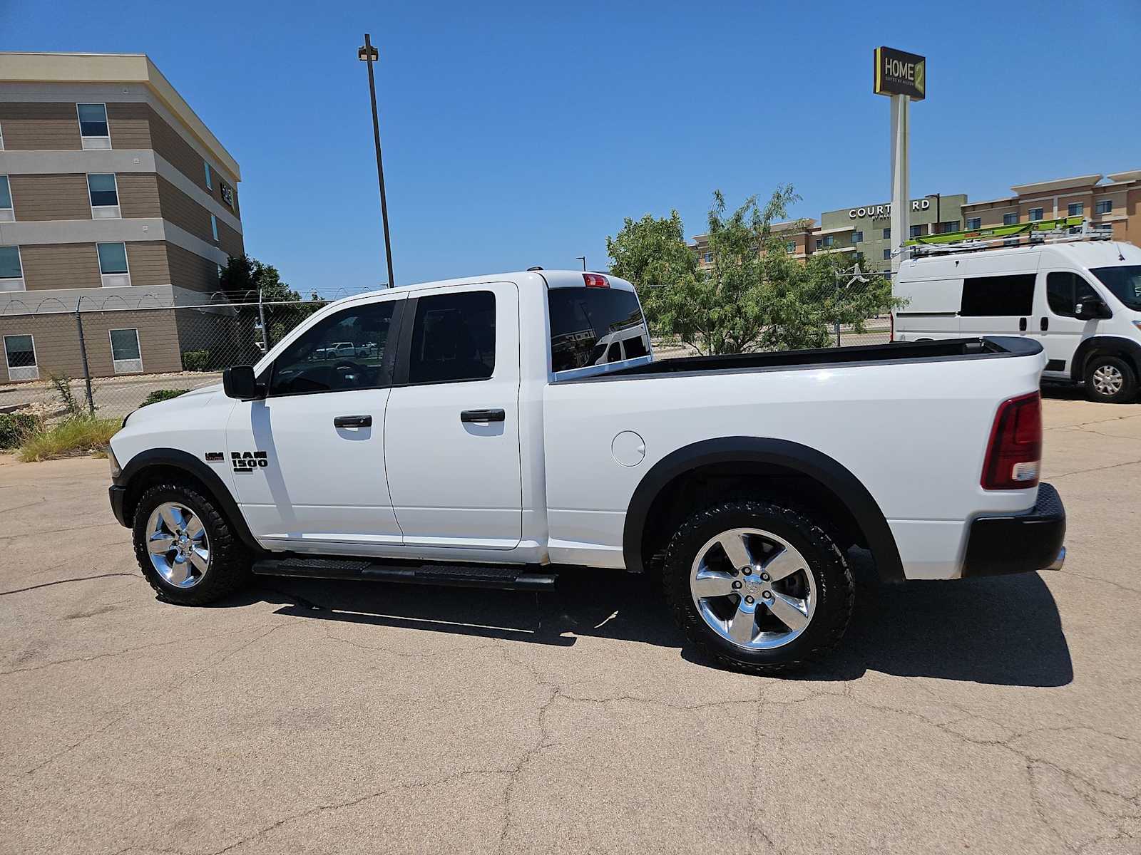 Thumbnail: 2021 RAM 1500 Classic - 11