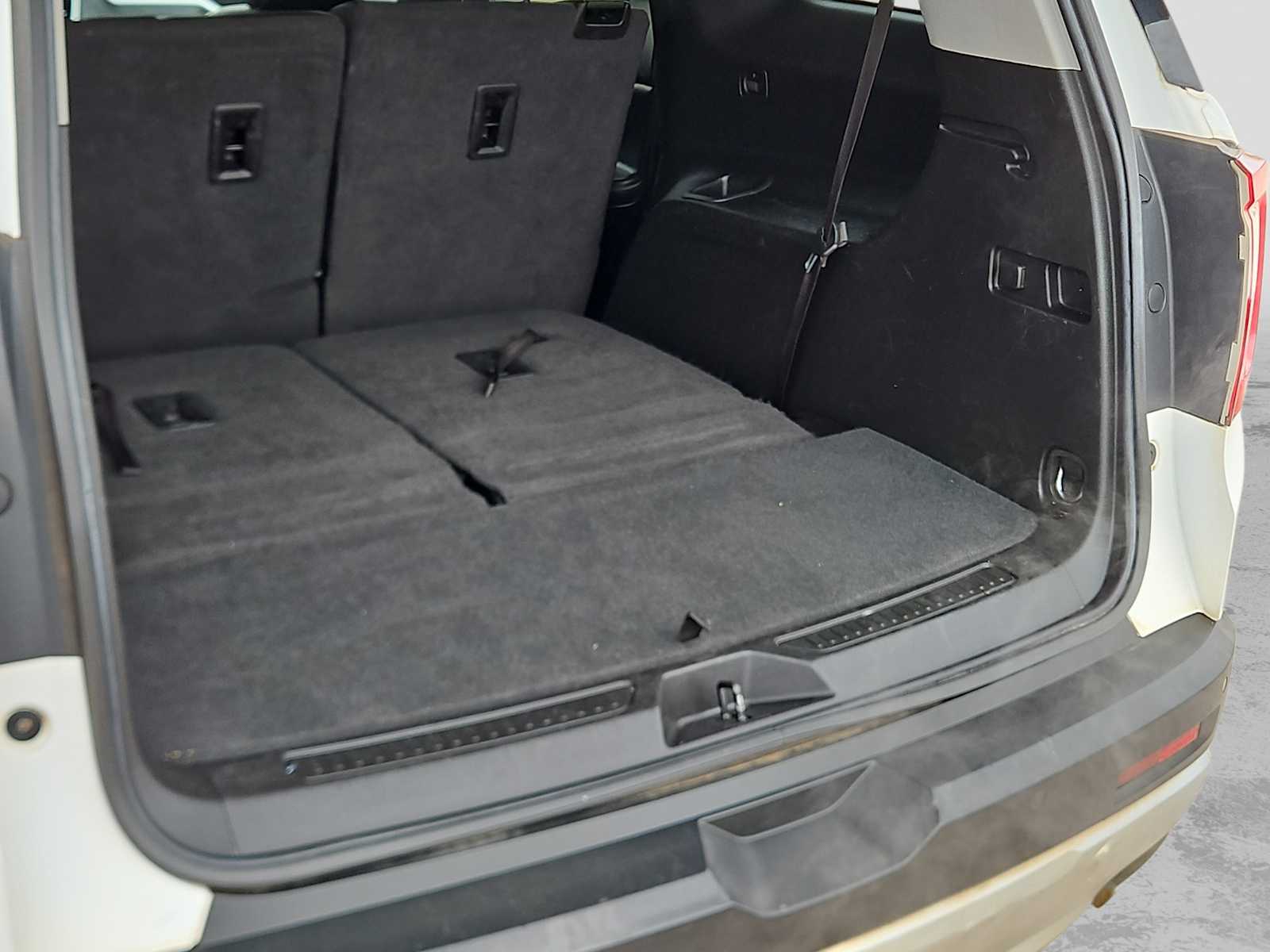 Thumbnail: 2023 GMC Acadia - 23