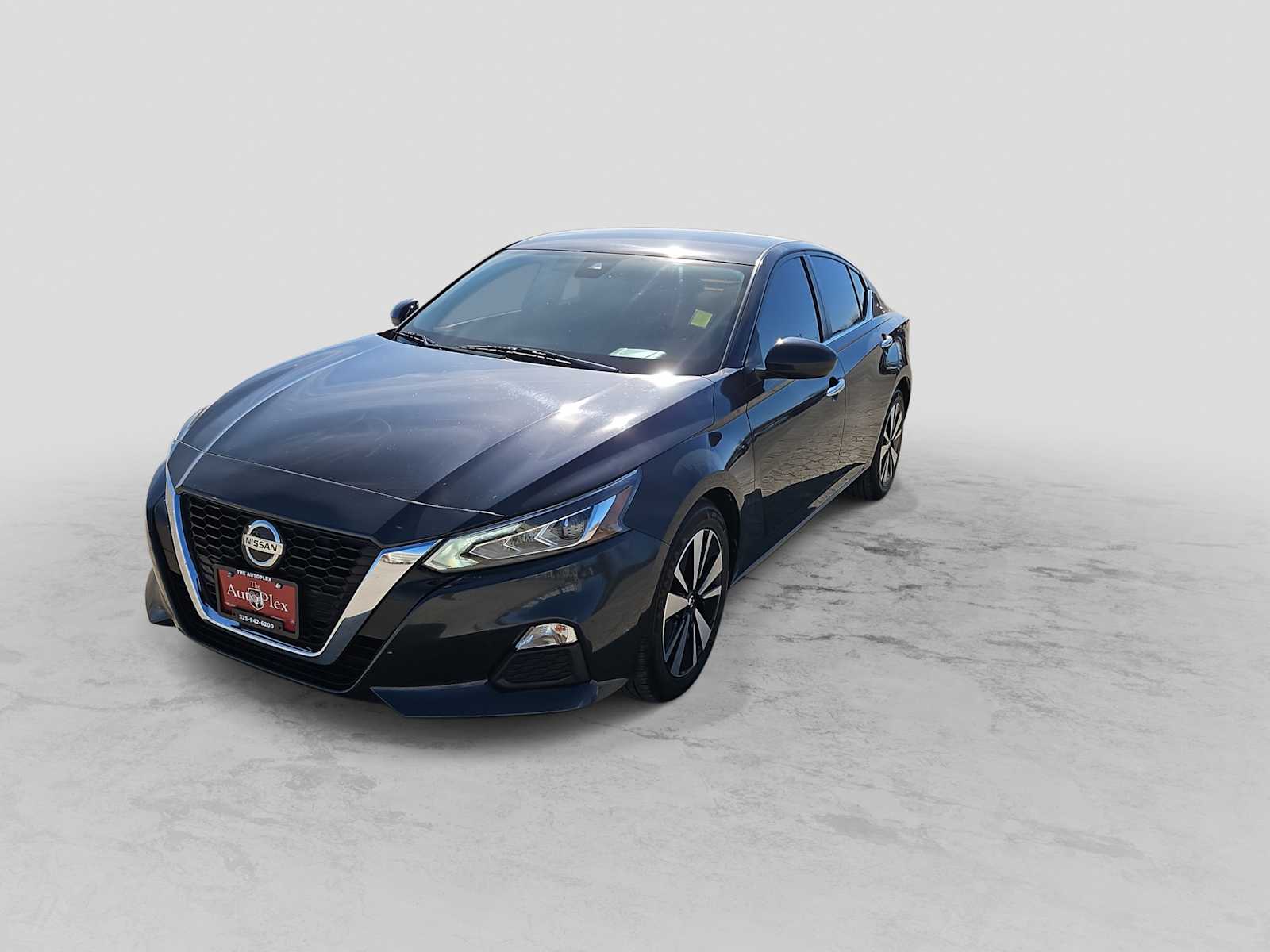 Thumbnail: 2022 Nissan Altima - 4