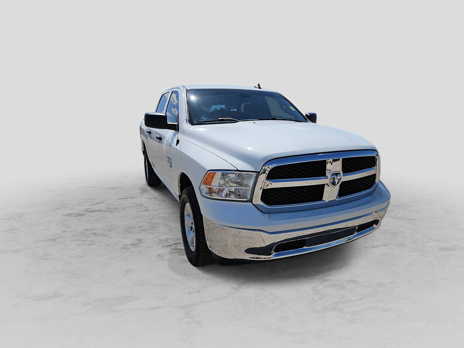 Thumbnail: 2023 RAM 1500 Classic - 2