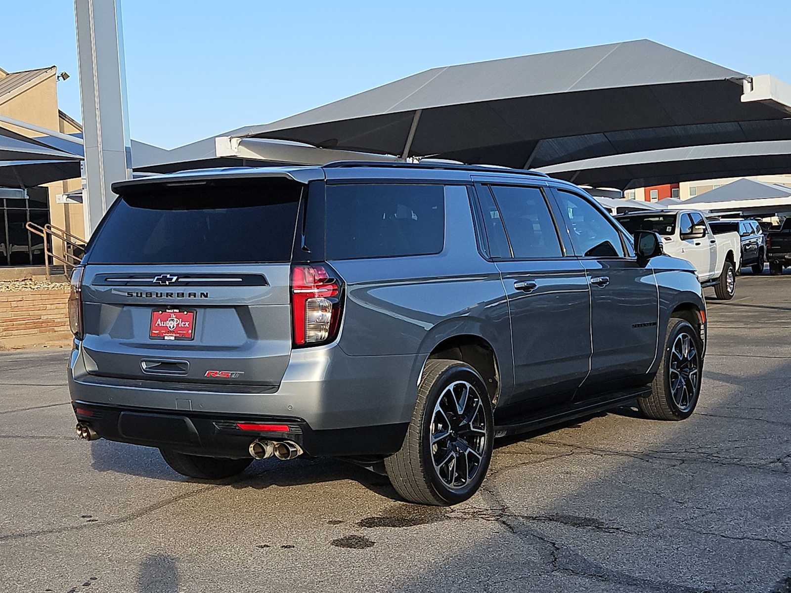 Thumbnail: 2023 Chevrolet Suburban - 5