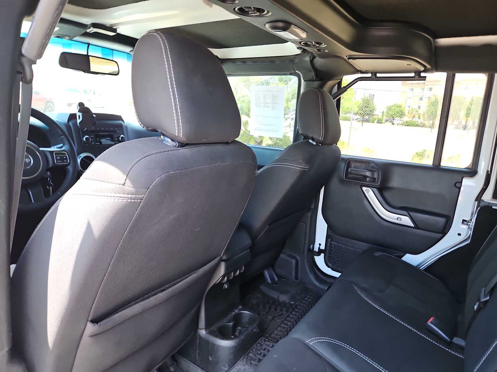 Thumbnail: 2018 Jeep Wrangler - 18
