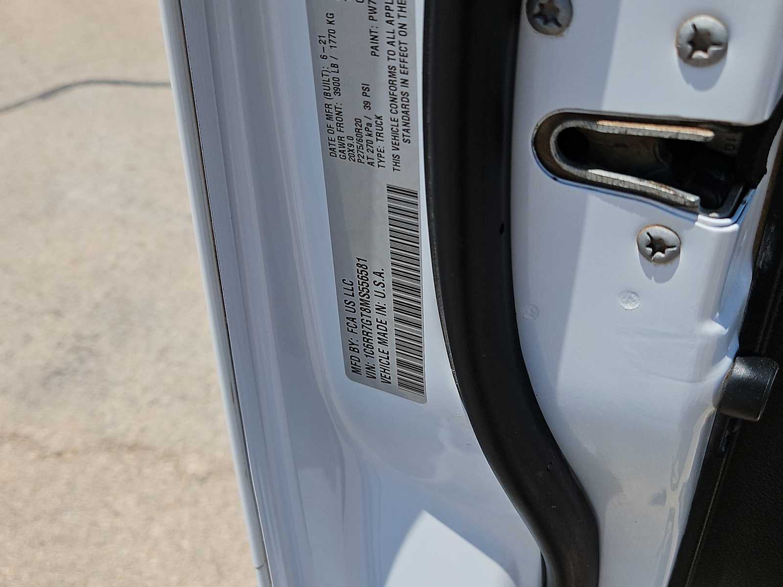 Thumbnail: 2021 RAM 1500 Classic - 29