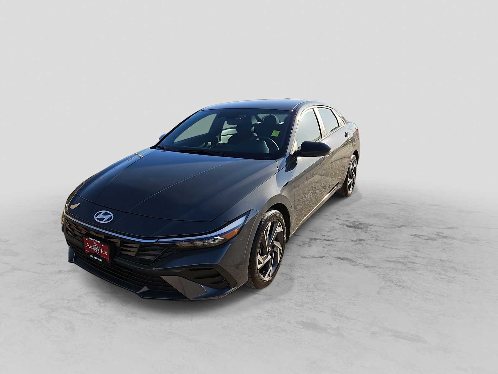 Thumbnail: 2025 Hyundai Elantra - 4