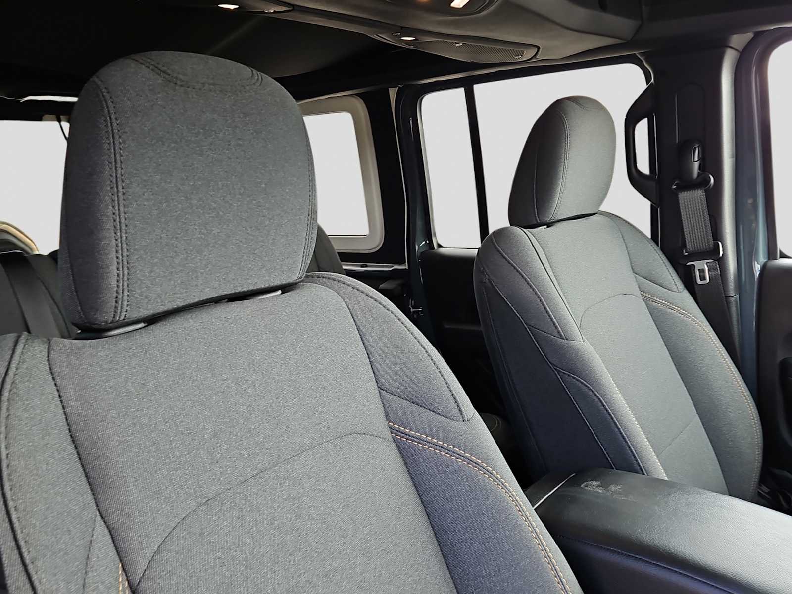 Thumbnail: 2024 Jeep Wrangler - 18