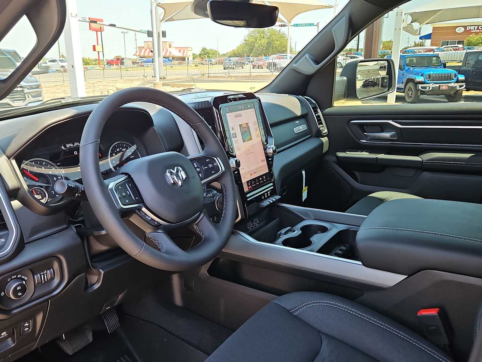 Thumbnail: 2025 RAM 1500 - 10