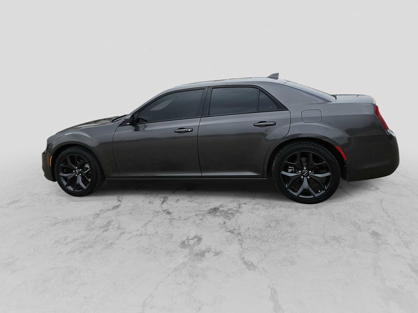 Thumbnail: 2023 Chrysler 300 - 5