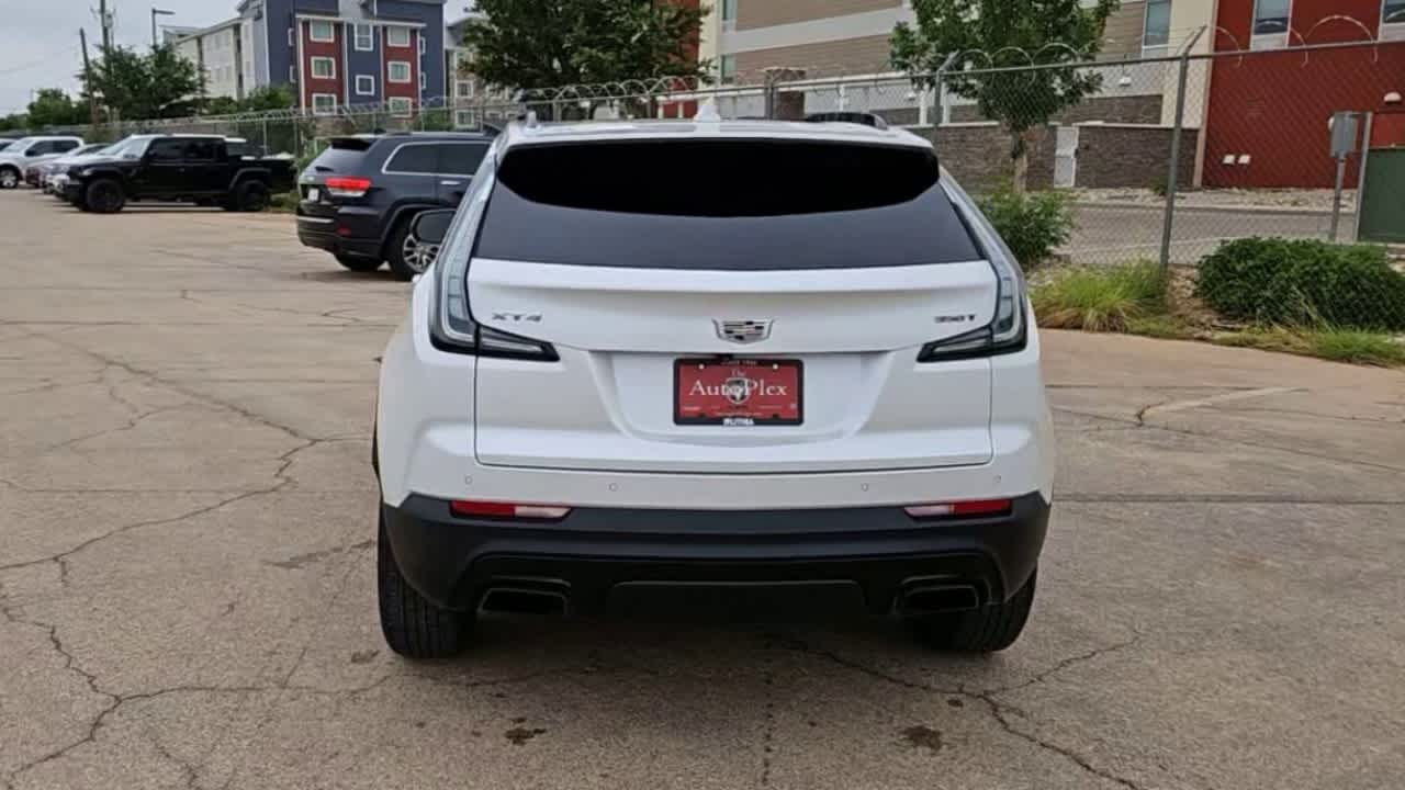 Thumbnail: 2021 Cadillac XT4 - 7