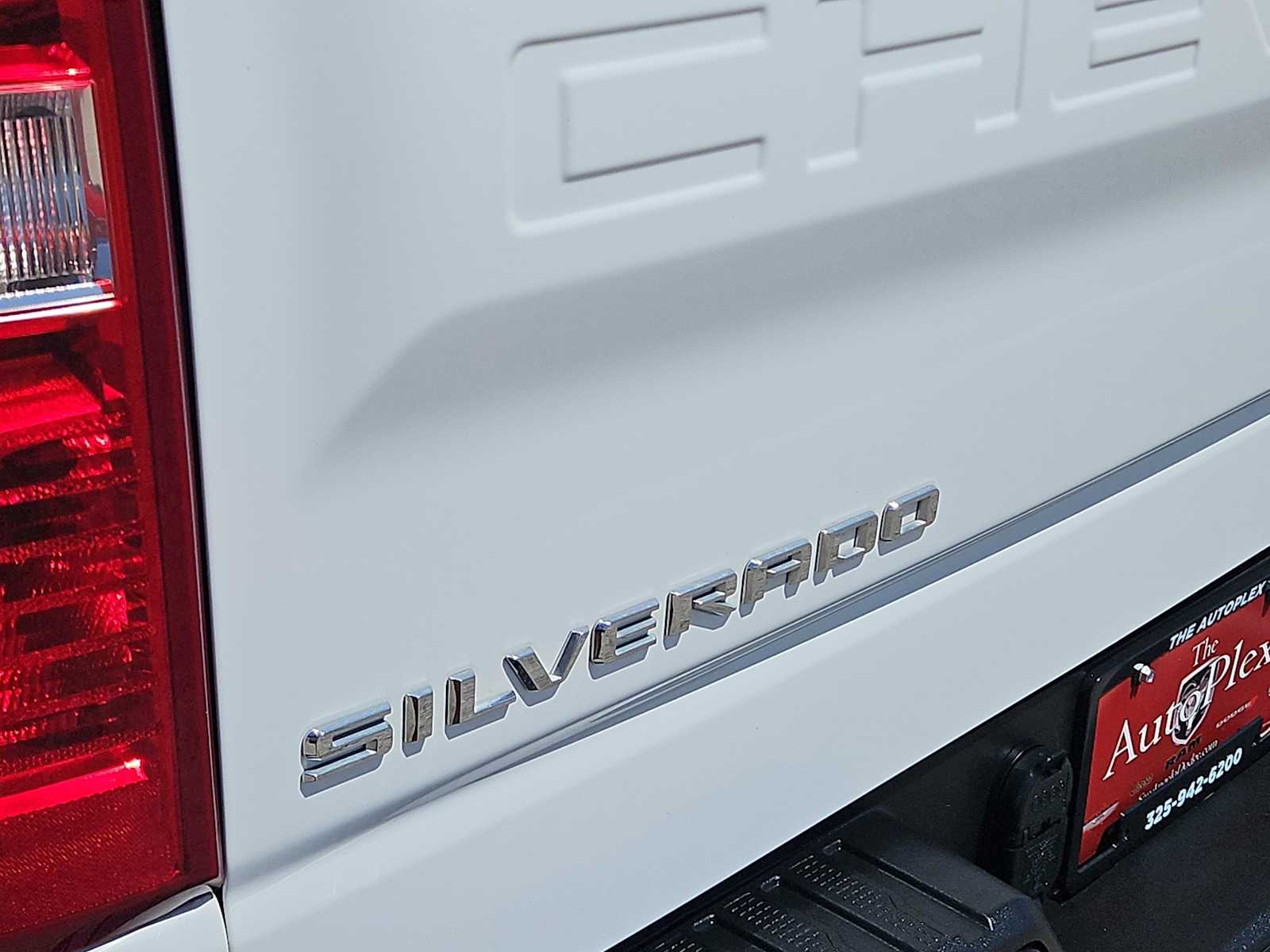 Thumbnail: 2023 Chevrolet Silverado 1500 - 12