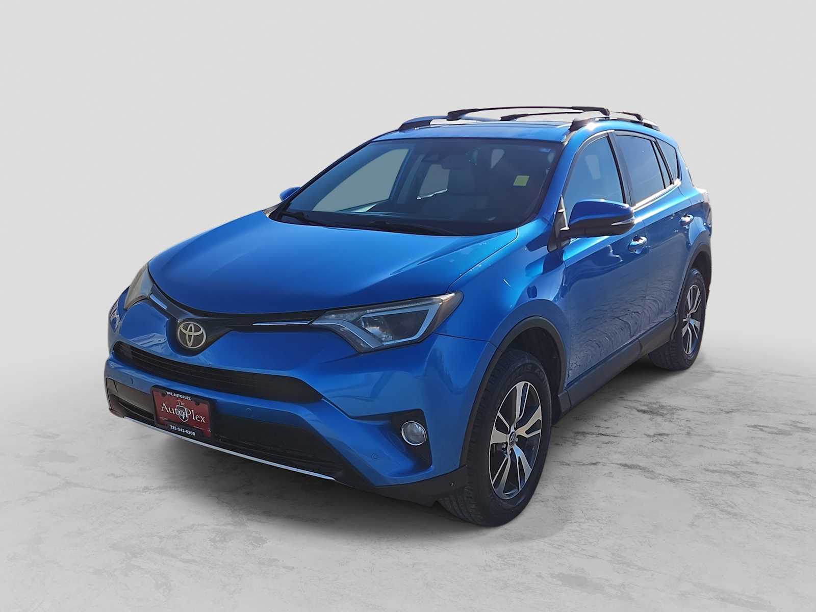 Thumbnail: 2016 Toyota RAV4 - 1