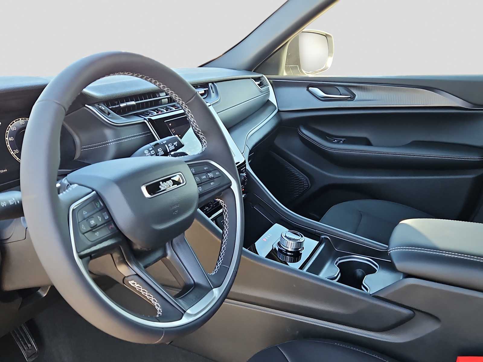 Thumbnail: 2025 Jeep Grand Cherokee - 10