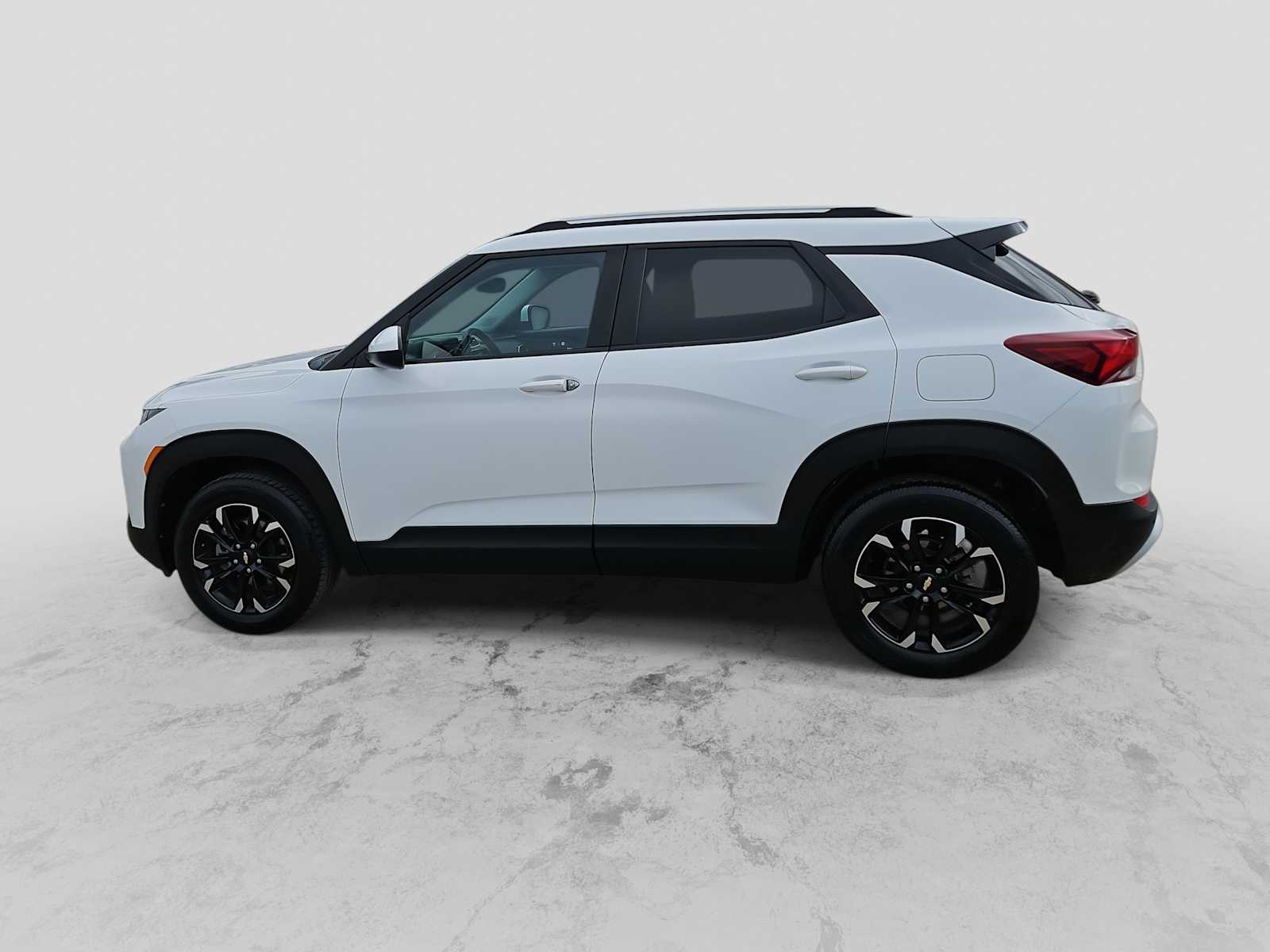 Thumbnail: 2023 Chevrolet TrailBlazer - 5