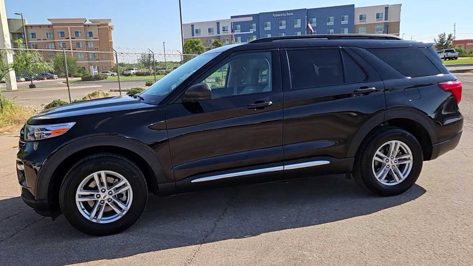Thumbnail: 2023 Ford Explorer - 4