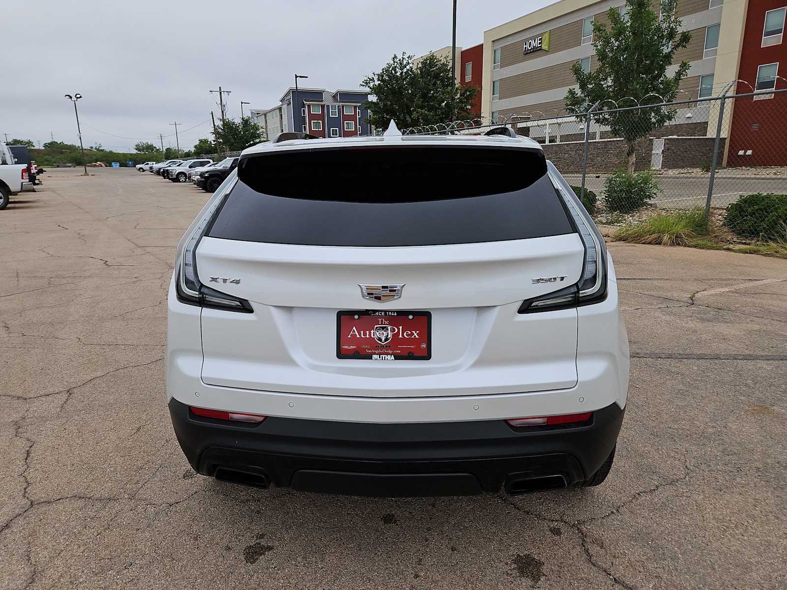 Thumbnail: 2021 Cadillac XT4 - 13