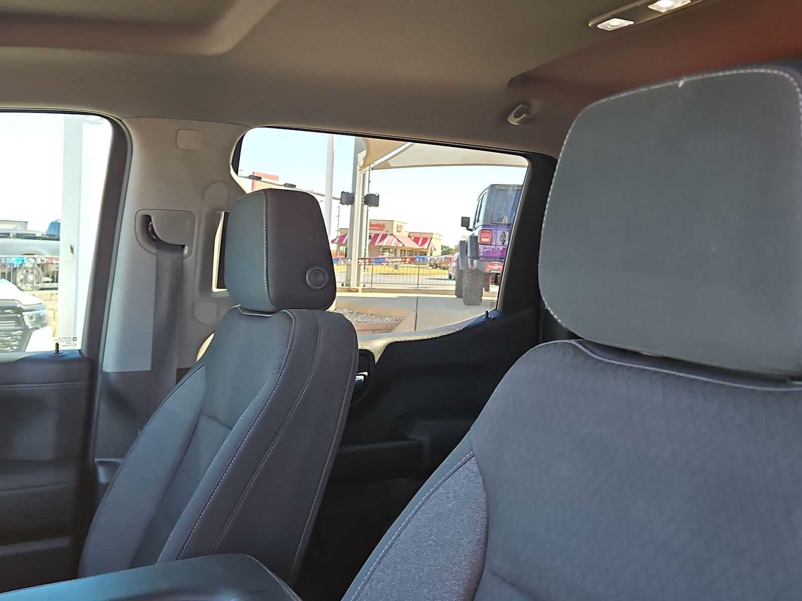 Thumbnail: 2021 Chevrolet Silverado 1500 - 18