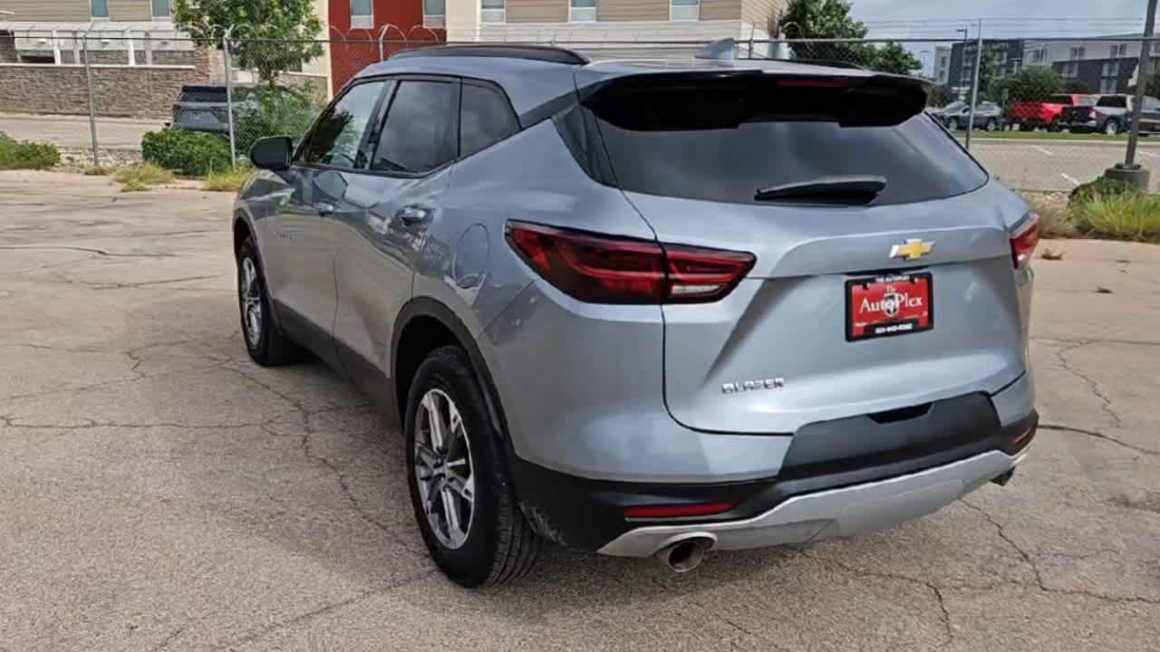 Thumbnail: 2023 Chevrolet Blazer - 6