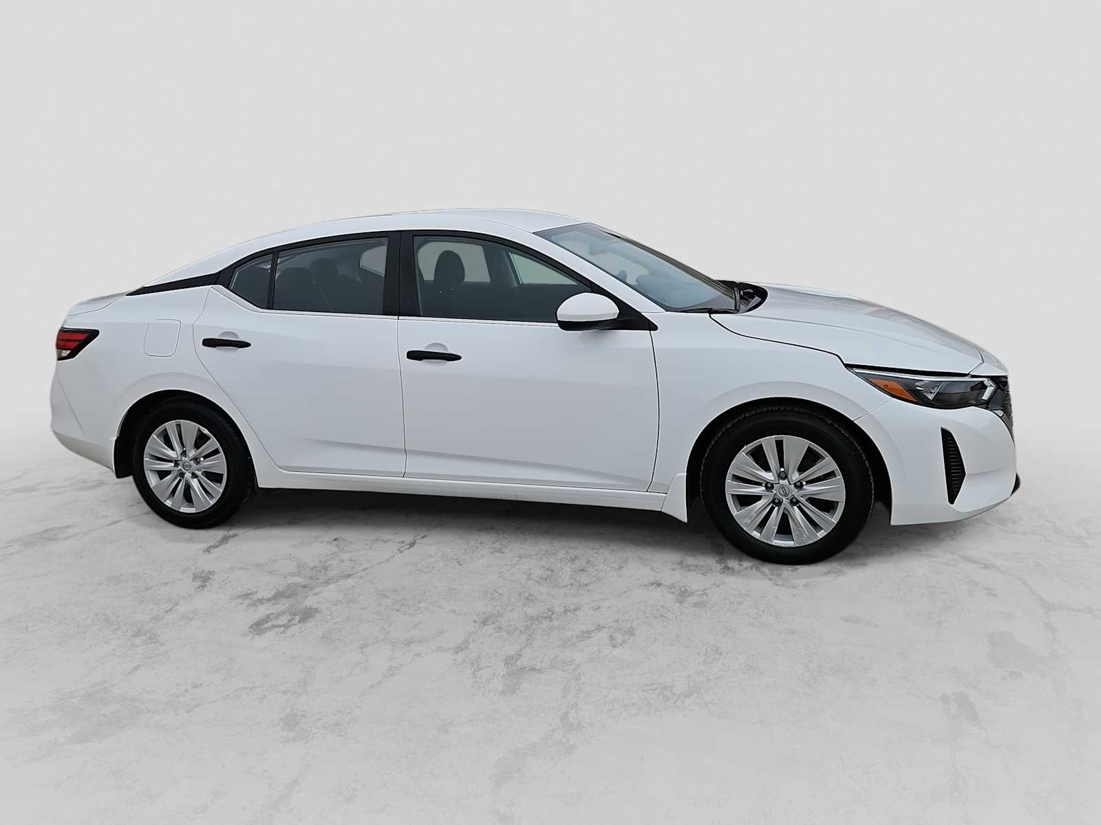 Thumbnail: 2024 Nissan Sentra - 9