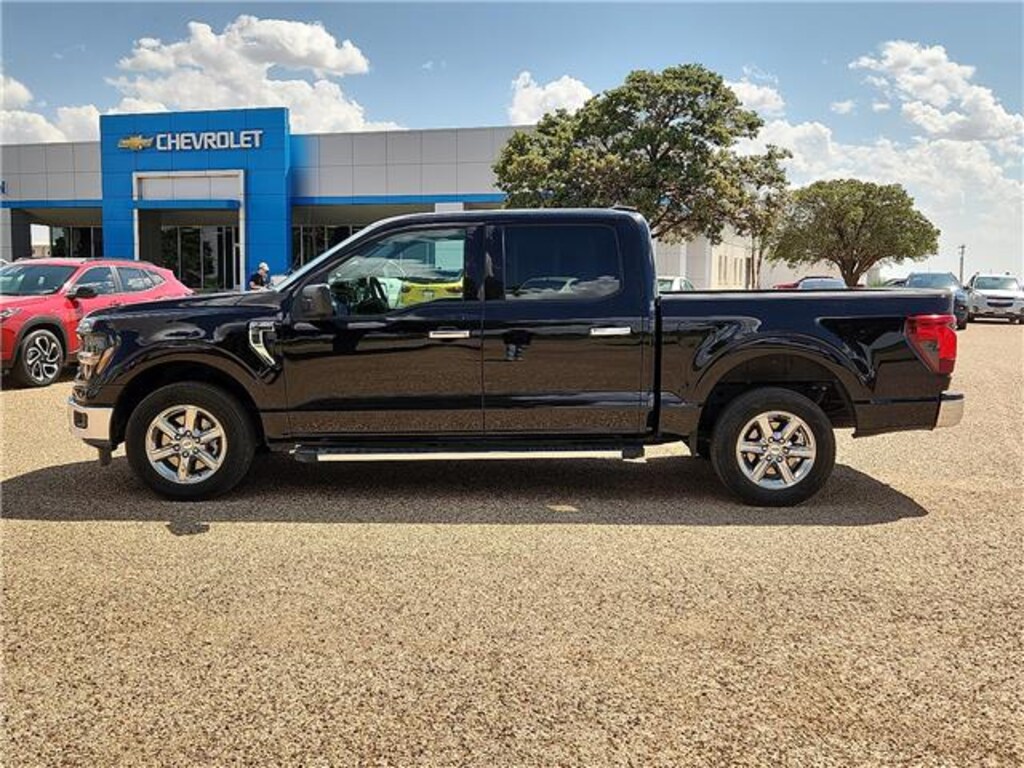 Used 2025 Ford F-150 XLT 4x2 SuperCrew Cab 5.5 ft. box 145 in. WB