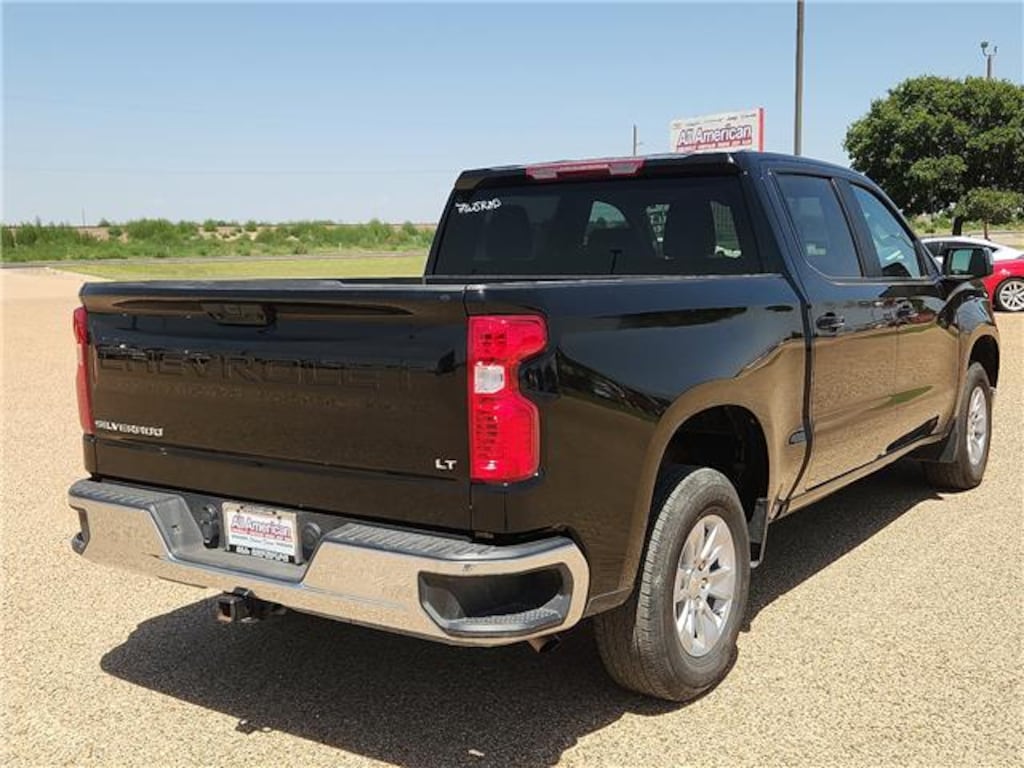 Used 2025 Chevrolet Silverado 1500 LT w/1LT 4x2 Crew Cab 5.75 ft. box 147.4 in. WB