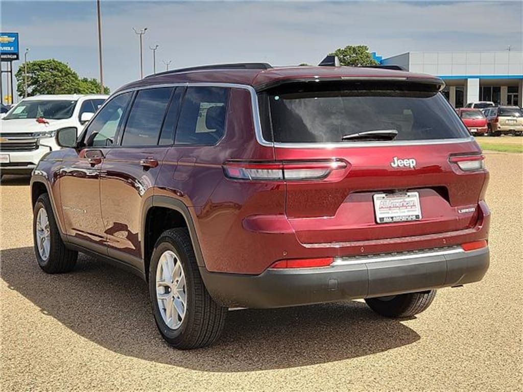 New 2026 Jeep Grand Cherokee L LAREDO 4X2 Sport Utility