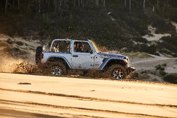 2022-Jeep-WranglerJL-Rubicon-2Door-SUV-L01-720x480.jpg