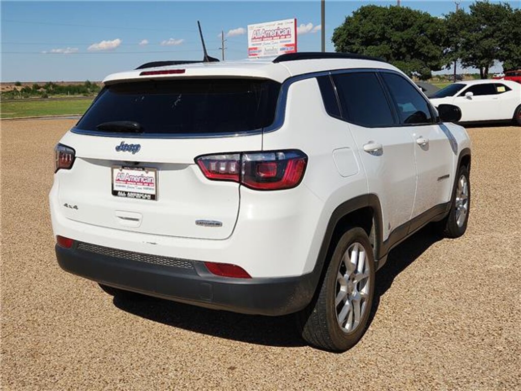 Used 2024 Jeep Compass Latitude Lux 4x4