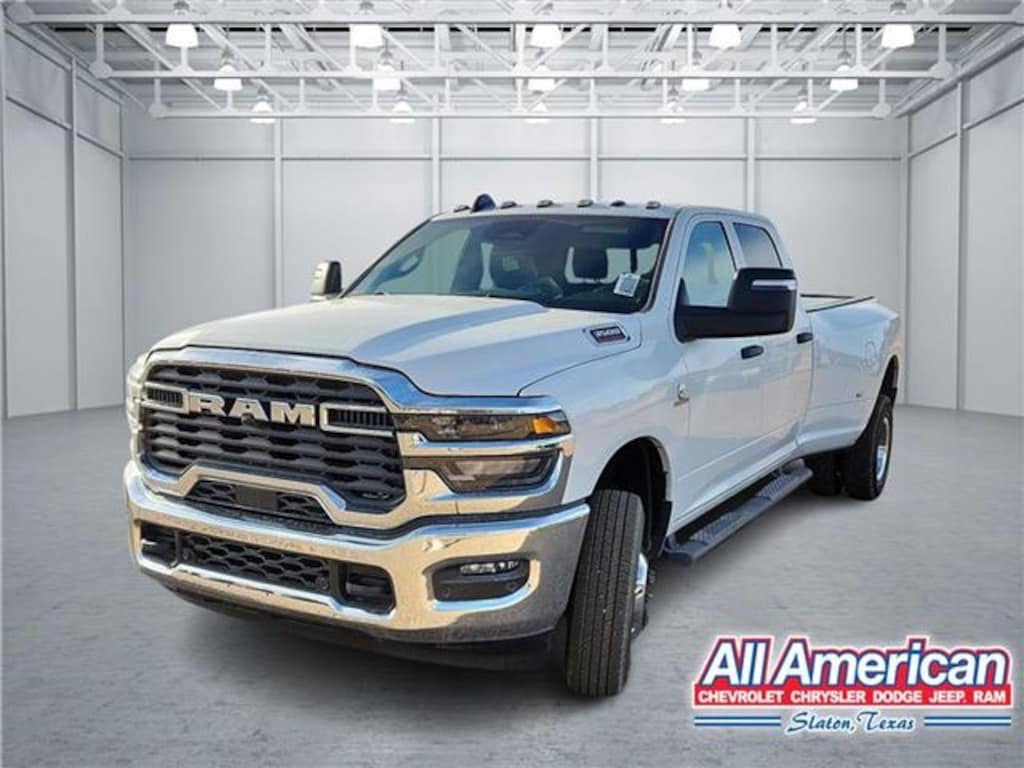 New 2026 Ram 3500 TRADESMAN CREW CAB 4X4 8' BOX Pickup