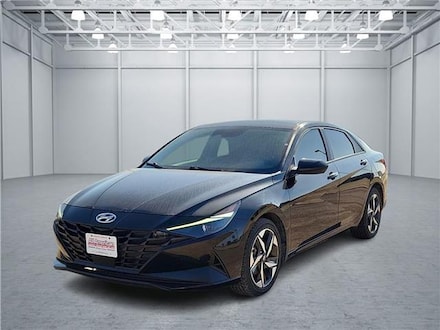 2023 Hyundai Elantra SEL (IVT) Sedan