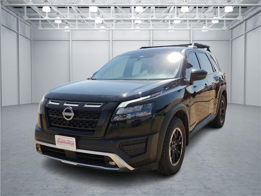 Used 2024 Nissan Pathfinder Rock Creek (A9) 4x4