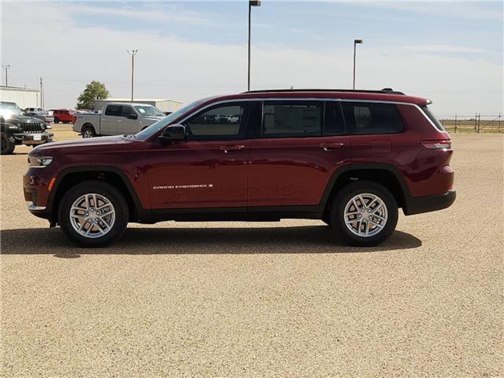 New 2026 Jeep Grand Cherokee L LAREDO 4X2 Sport Utility