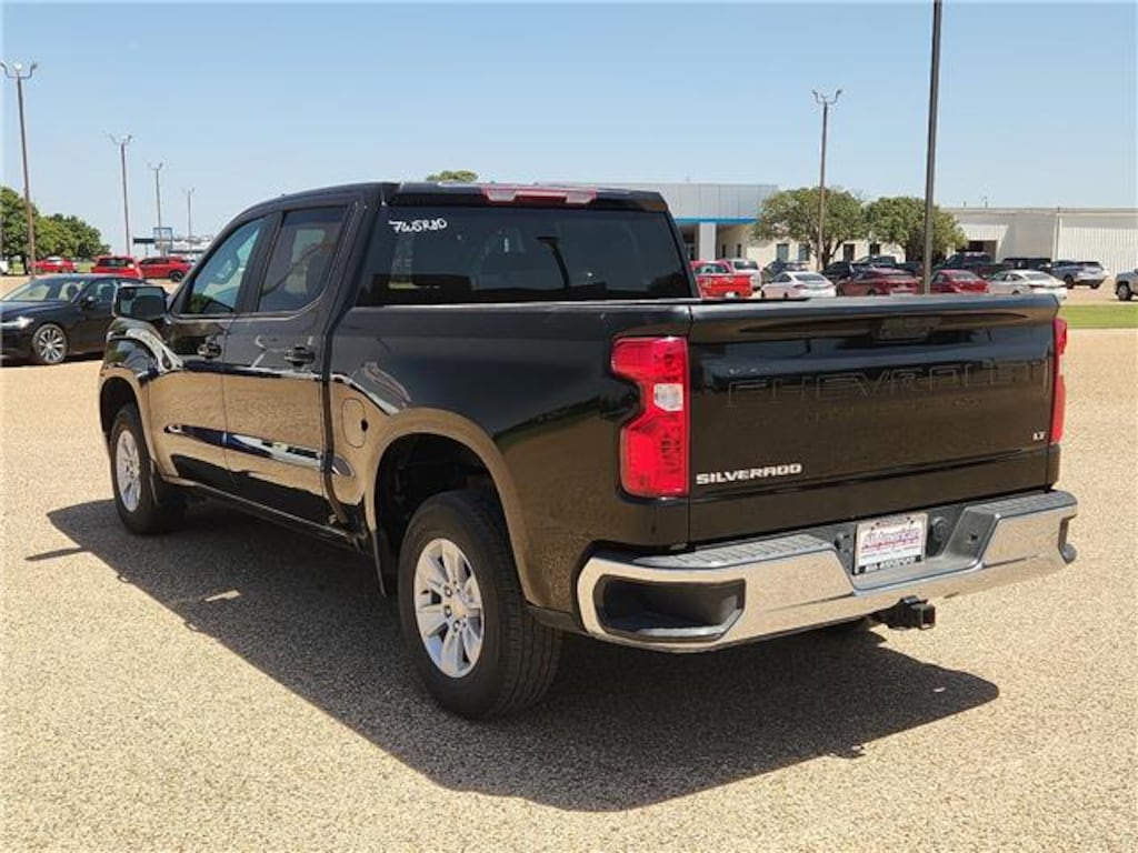 Used 2025 Chevrolet Silverado 1500 LT w/1LT 4x2 Crew Cab 5.75 ft. box 147.4 in. WB