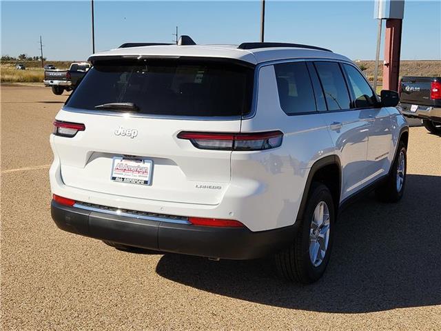 2025 Jeep Grand Cherokee Laredo photo 4