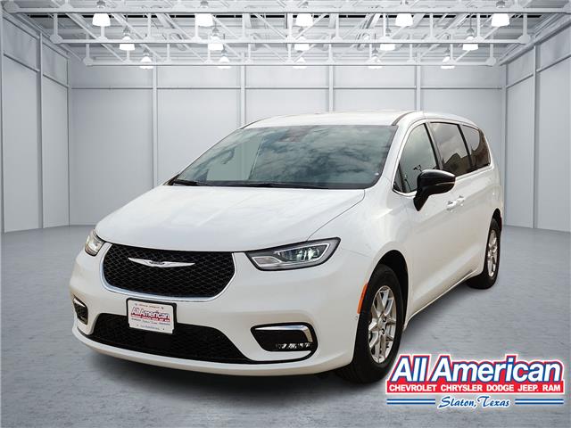2026 Chrysler Pacifica Select's photo