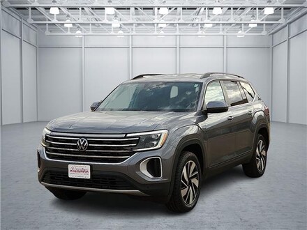 2024 Volkswagen Atlas 2.0T SE w/Technology Front-Wheel Drive