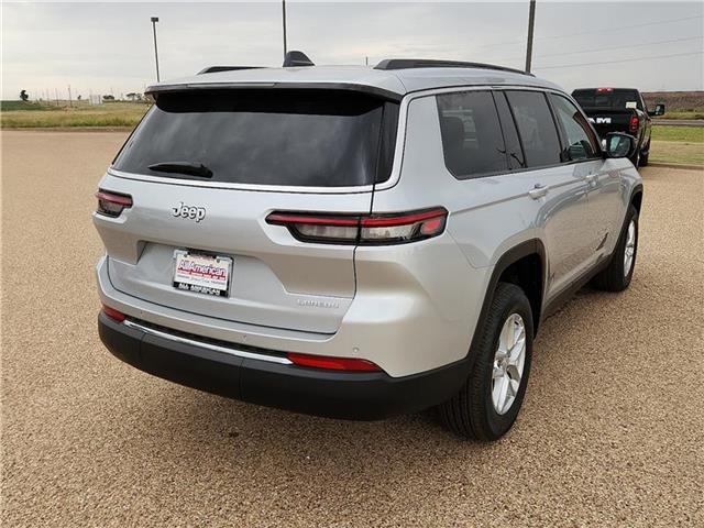 2025 Jeep Grand Cherokee Laredo photo 4