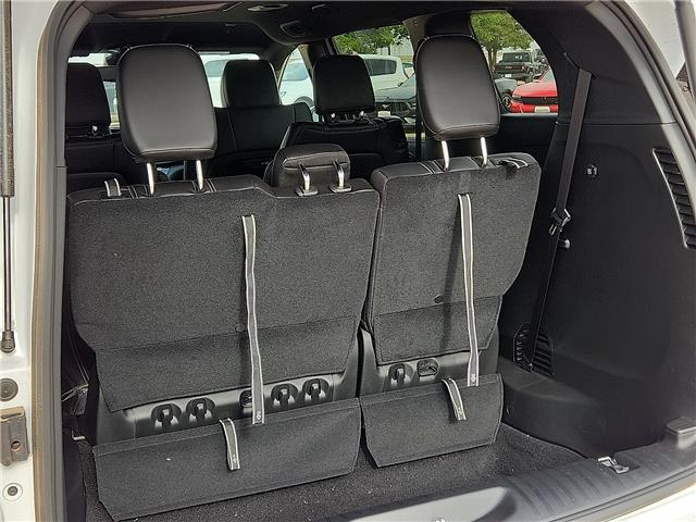 2026 Chrysler Pacifica Select - Photo 8