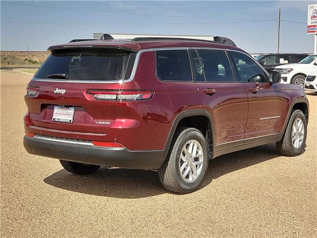 New 2026 Jeep Grand Cherokee L LAREDO 4X2 Sport Utility