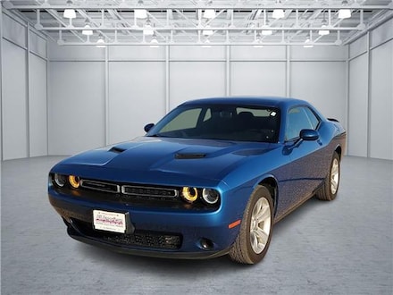 2022 Dodge Challenger SXT Rear-Wheel Drive Coupe