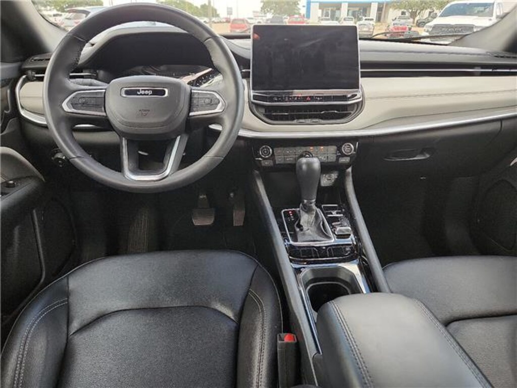 Used 2025 Jeep Compass Limited 4x4