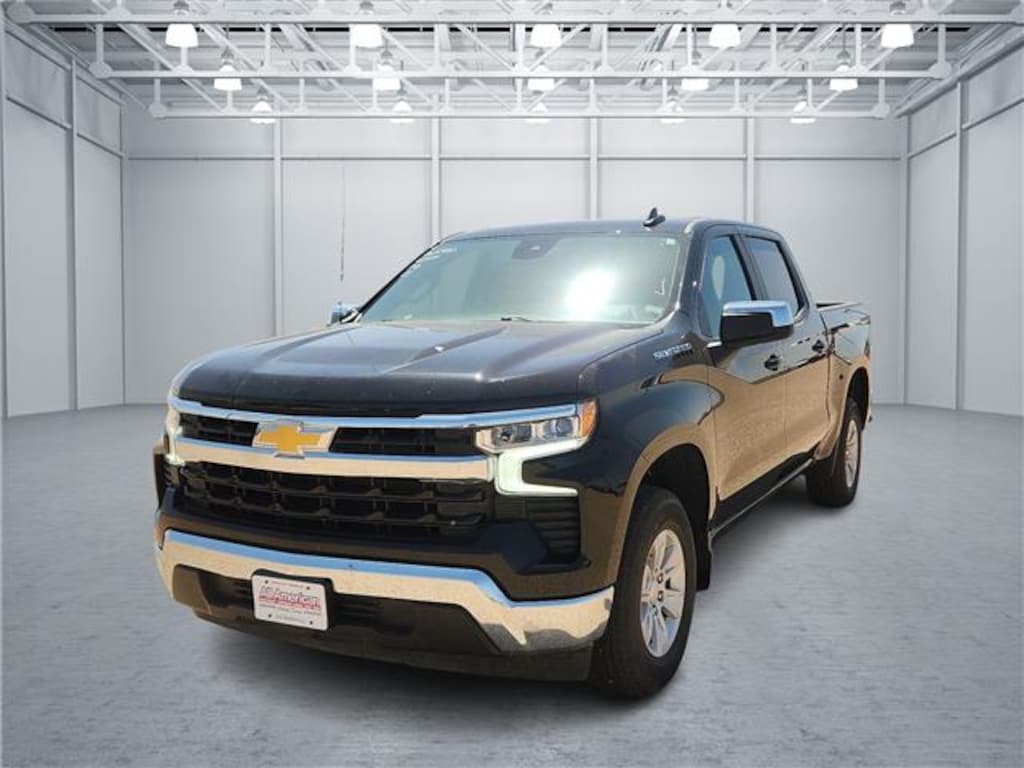Used 2025 Chevrolet Silverado 1500 LT w/1LT 4x2 Crew Cab 5.75 ft. box 147.4 in. WB
