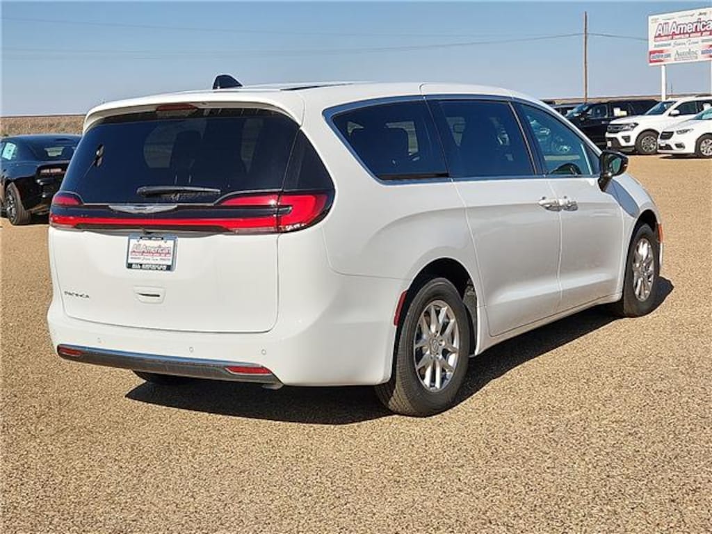 New 2026 Chrysler Pacifica SELECT Passenger Van