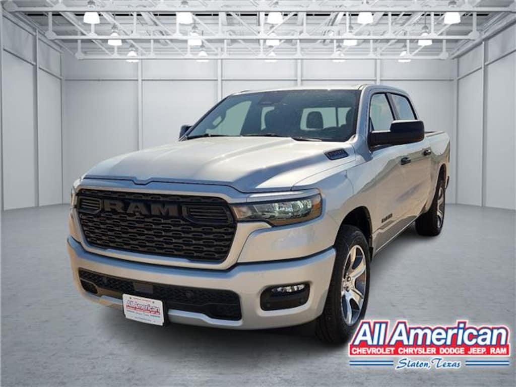New 2026 Ram 1500 EXPRESS CREW CAB 4X2 5'7 BOX Pickup