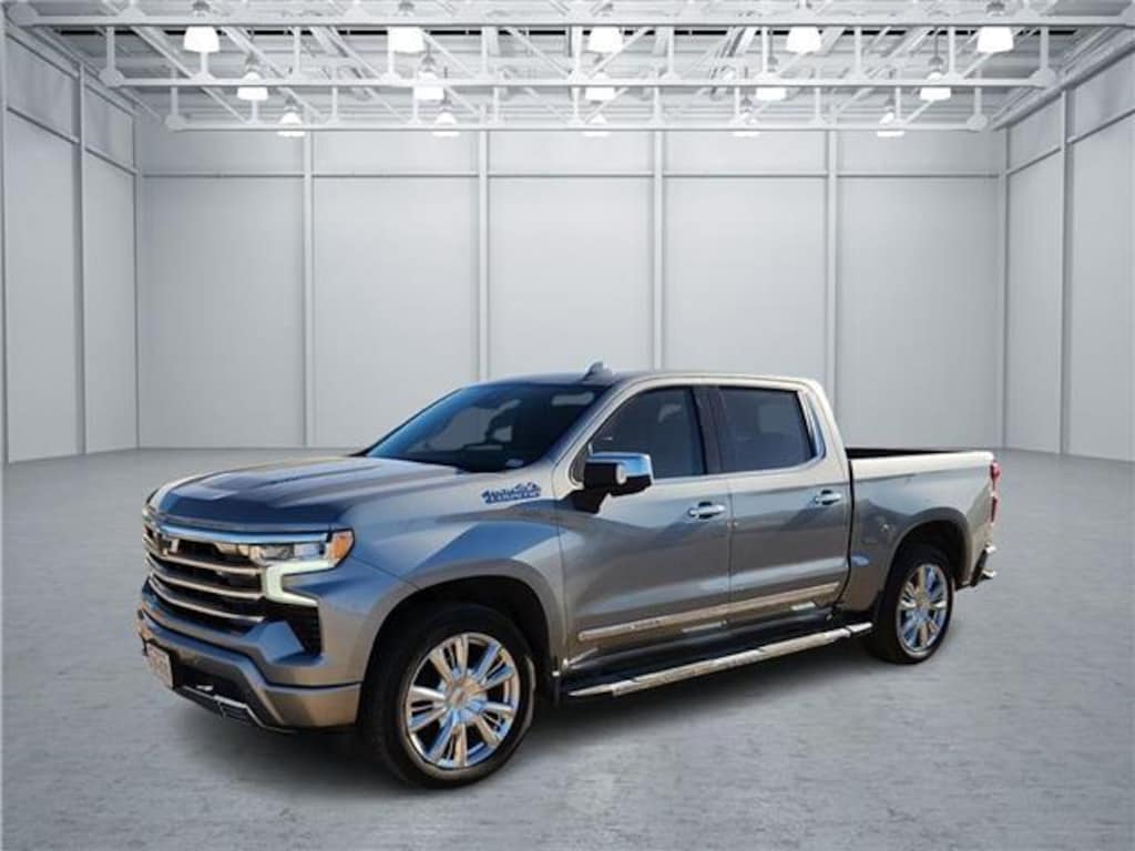 Used 2024 Chevrolet Silverado 1500 High Country 4x4 Crew Cab 5.75 ft. box 147.4 in. W