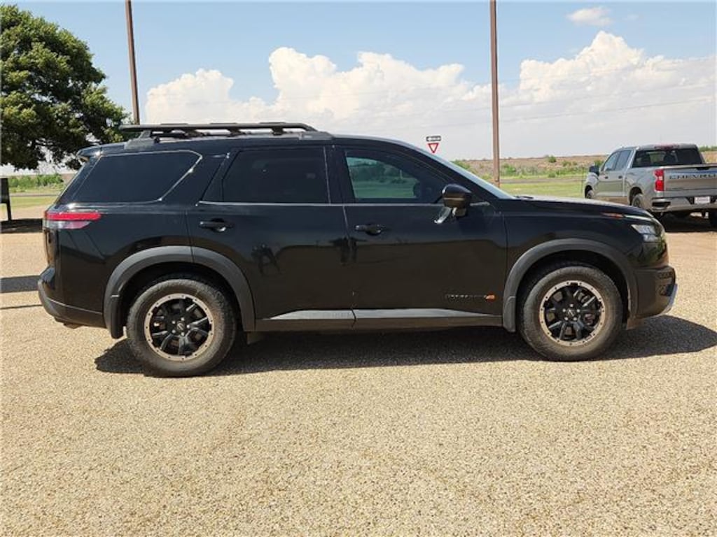 Used 2024 Nissan Pathfinder Rock Creek (A9) 4x4
