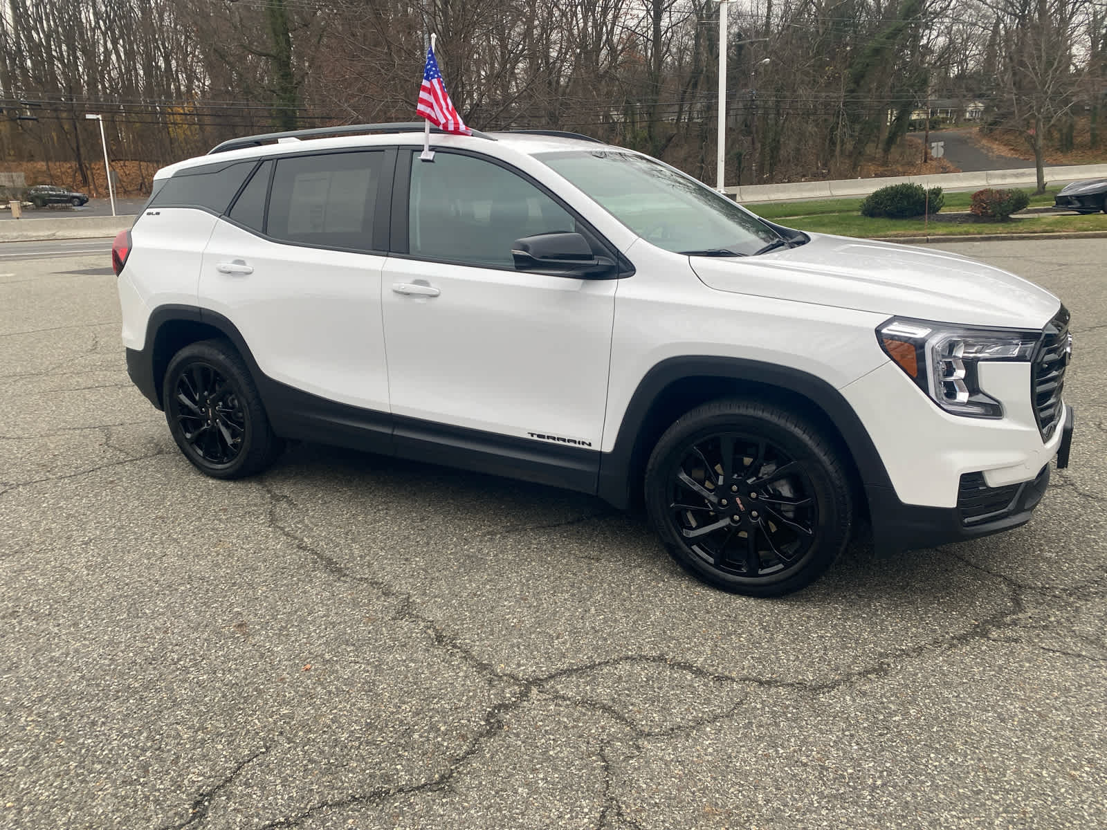 2023 GMC Terrain SLE's photo