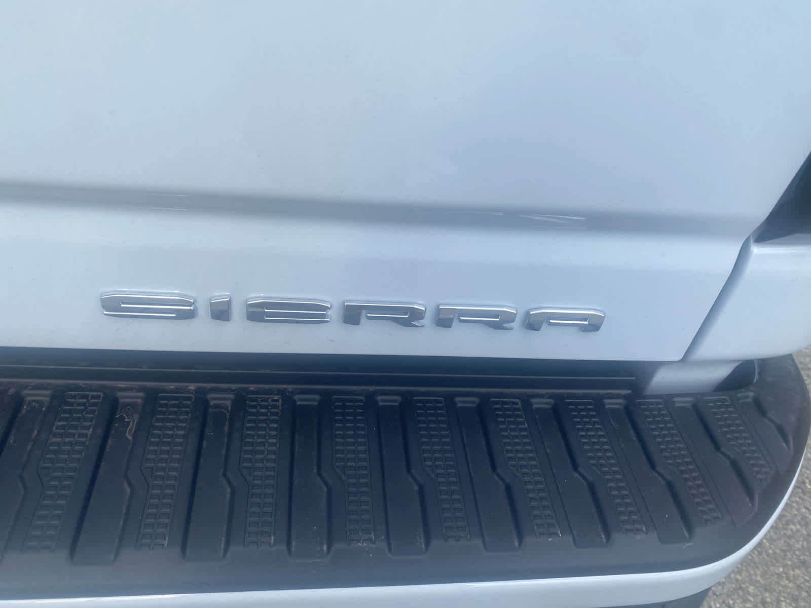 2026 Gmc Sierra 2500 HD Denali Ultimate photo 3