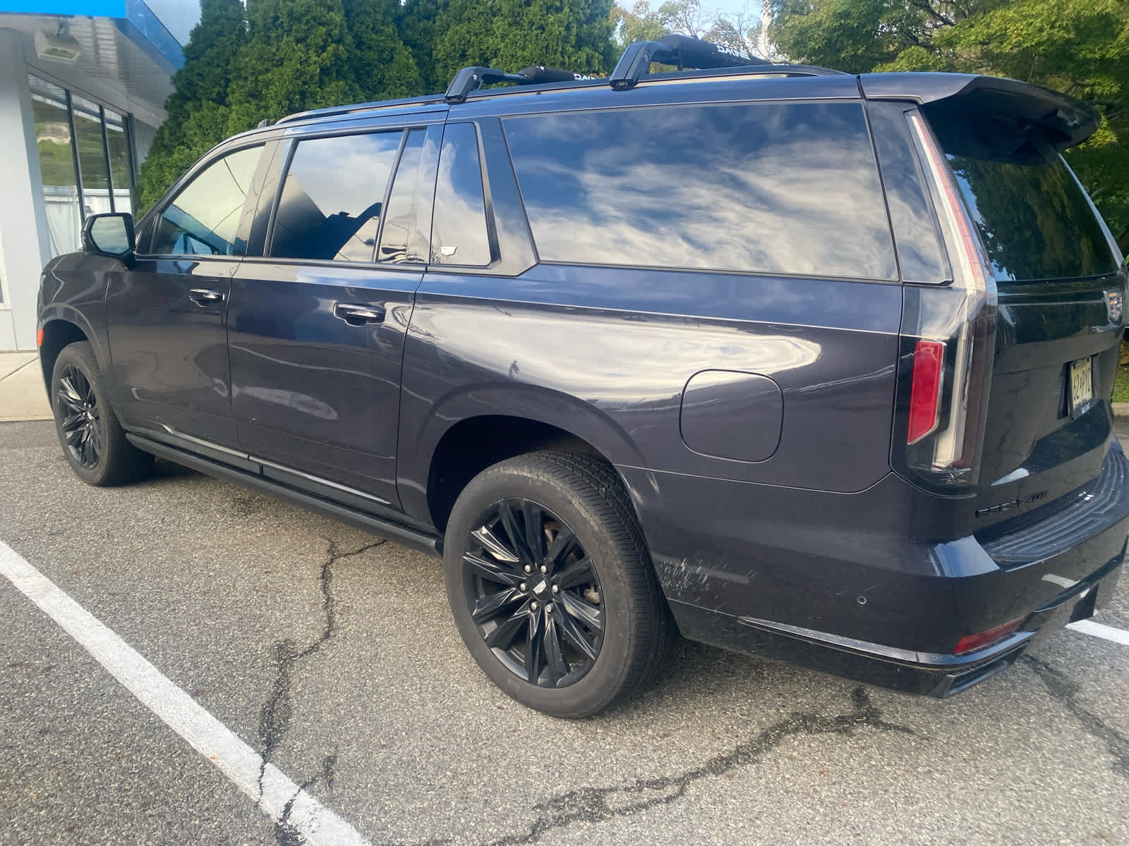 2022 Cadillac Escalade ESV Sport Platinum photo 3