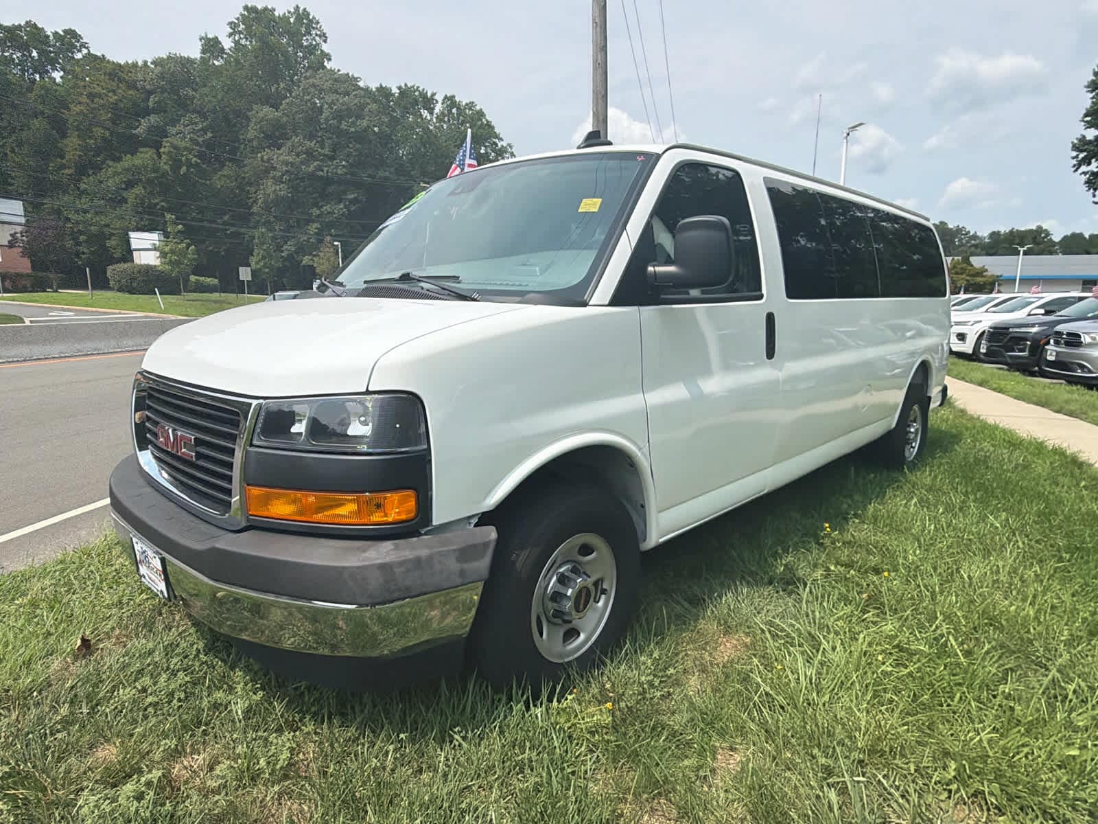 2025 GMC Savana LT 3500 RWD