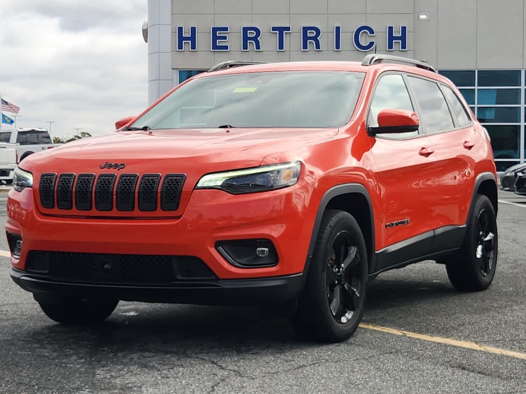 Used 2021 Jeep Cherokee Altitude