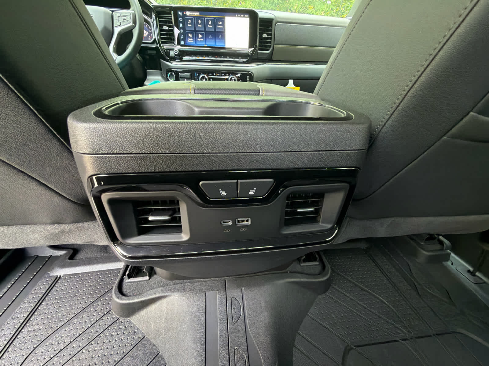 2026 Chevrolet Silverado 1500 ZR2 - Photo 18